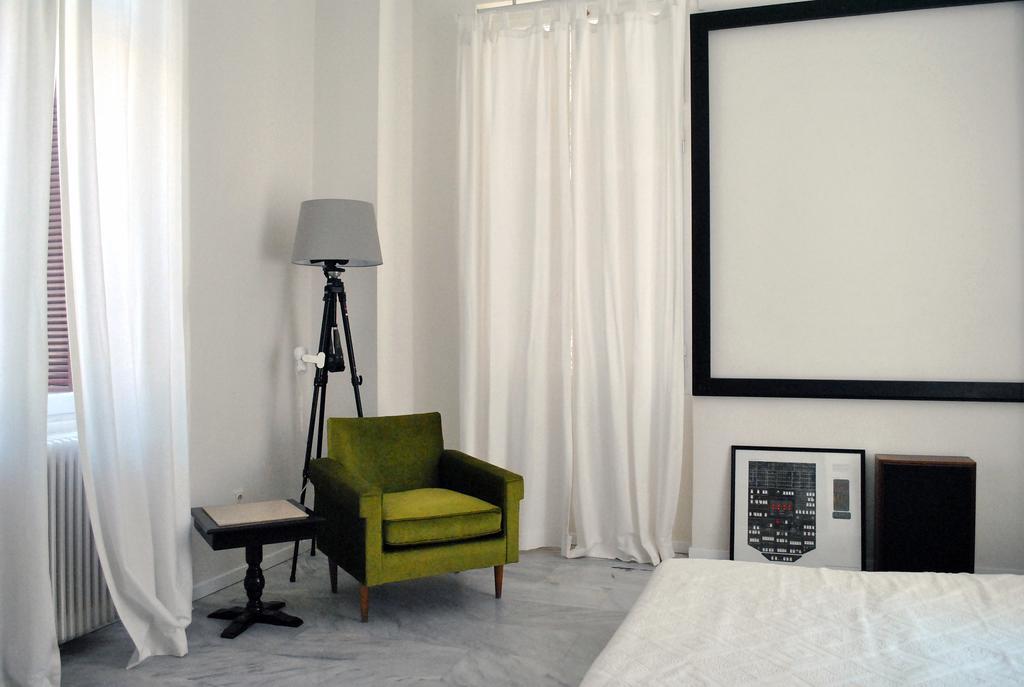 Alice Inn Athens Phòng bức ảnh