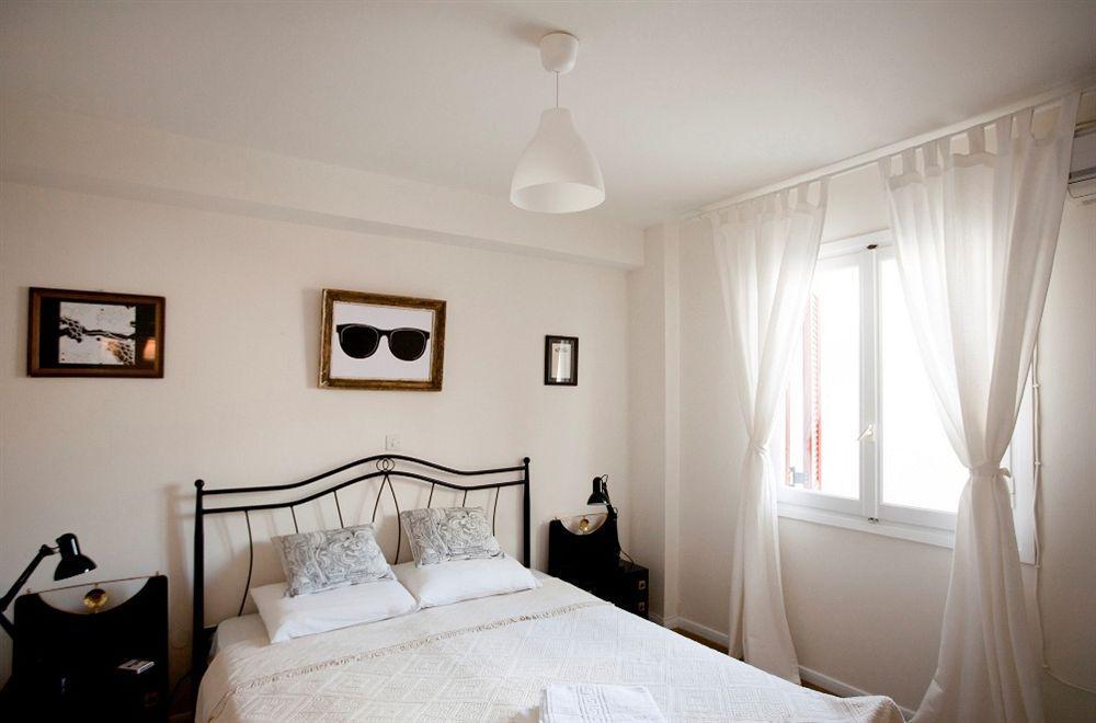 Alice Inn Athens Ngoại thất bức ảnh