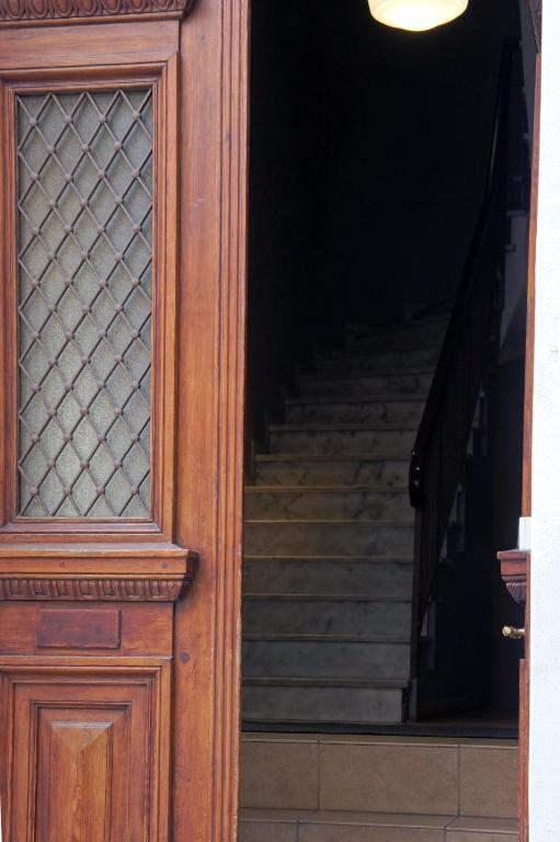 Alice Inn Athens Ngoại thất bức ảnh